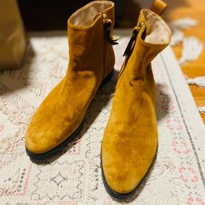 Stuart Weitzmam boties